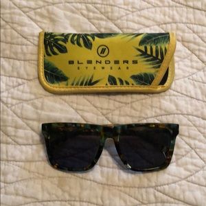 Blenders Stone Breaker polarized sunglasses